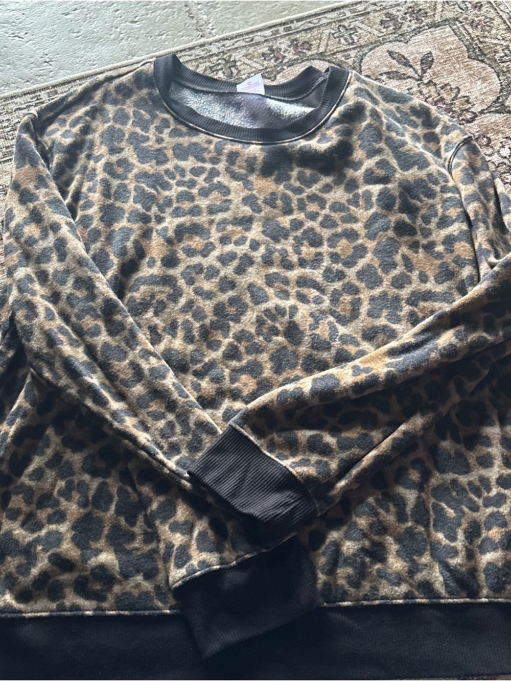 No Boundaries Leopard Print Crewneck - Tan & Black